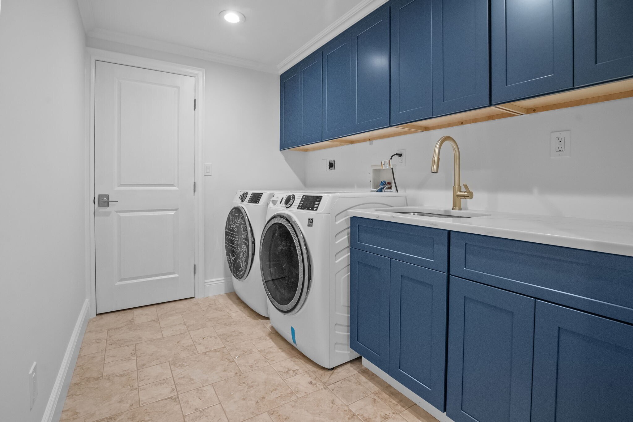 Building Photo - 341 Millwood Rd