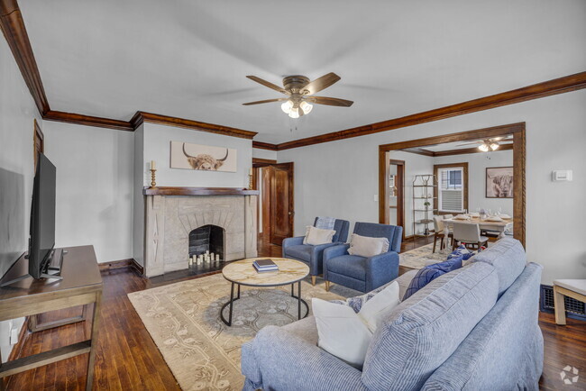 Building Photo - 3386 Westbury Rd