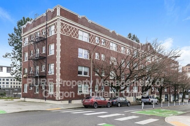 Building Photo - 20 NW 16th Ave