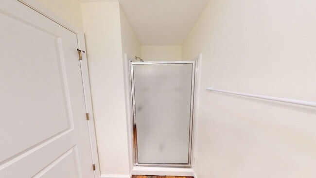 Building Photo - 5288 Royal Arch Cascade Dr