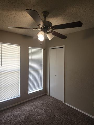 Building Photo - 828 Woodrock Dr