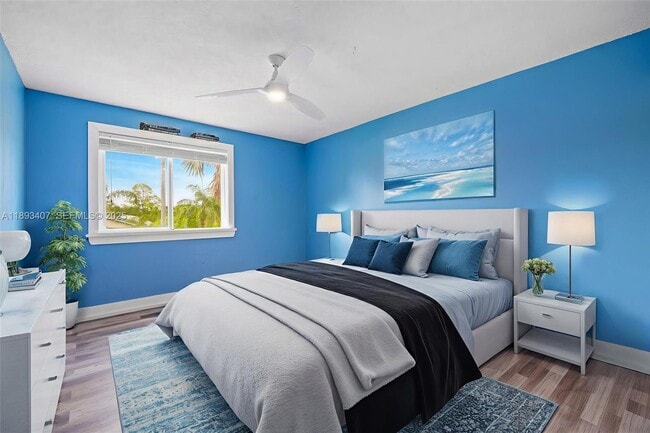 Building Photo - 16530 Royal Poinciana Ct