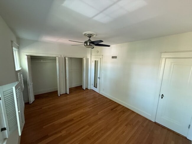 Building Photo - UPDATED 4/BR in Glover Park!