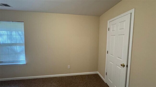 Building Photo - 2537 Howell Farms Way NW