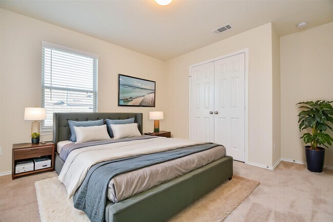 Building Photo - 2730 Ibis Wy