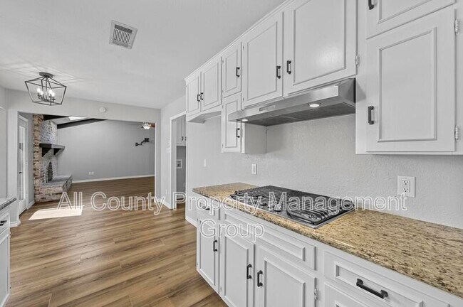 Building Photo - 3108 Shady Brook Dr