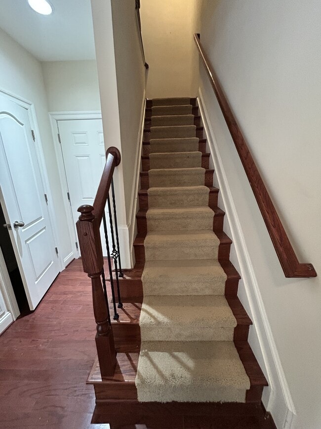 Building Photo - 617 Sprintsail Way