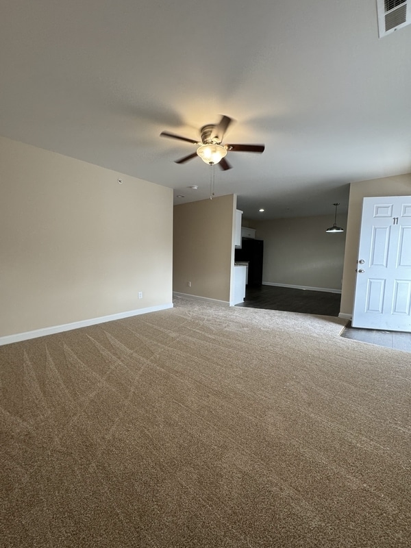 Building Photo - 1150 Cross Creek Cir