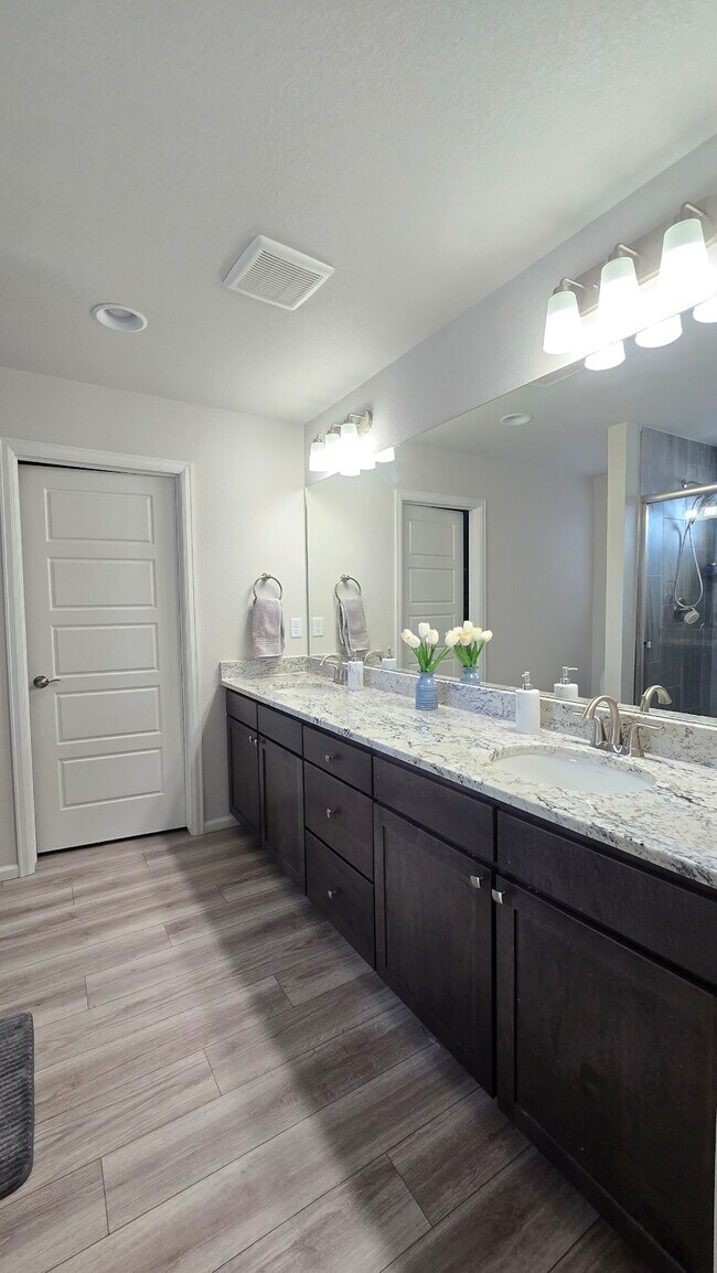 Building Photo - 9608 Water Meadow Dr