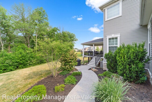 Building Photo - 4 br, 4 bath House - 6712 Rosewood Trail