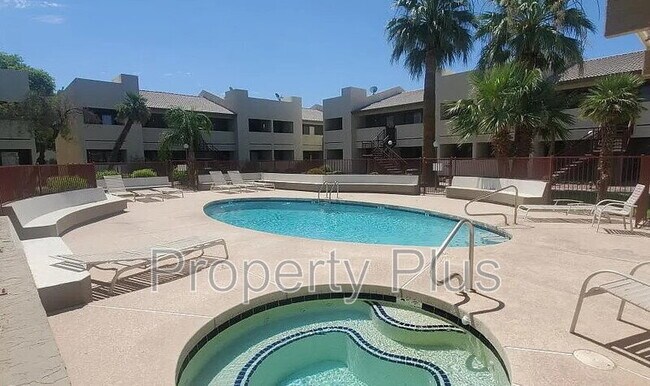 Building Photo - 3301 E Earll Dr