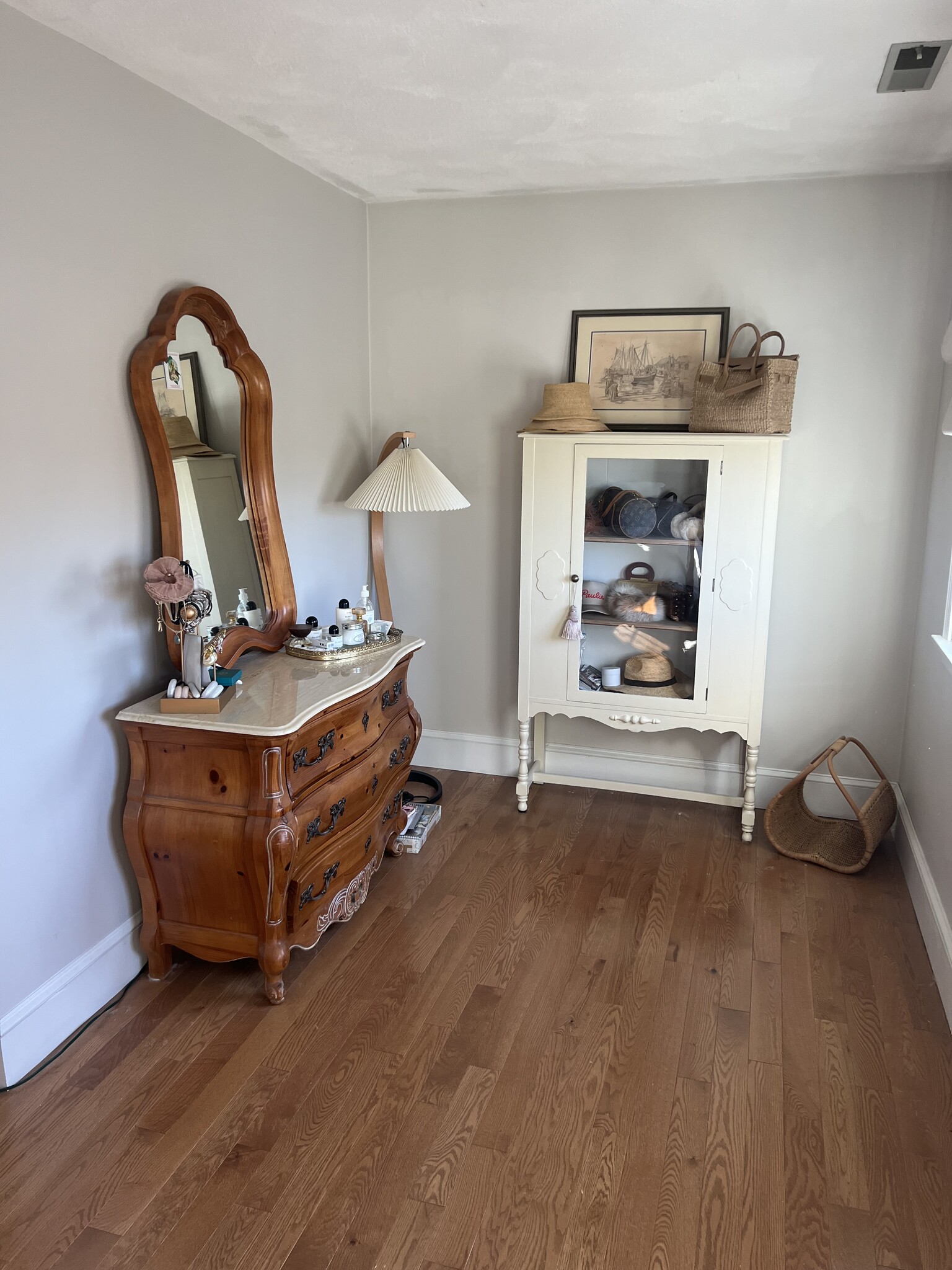 Master Bedroom - 15 Olney St