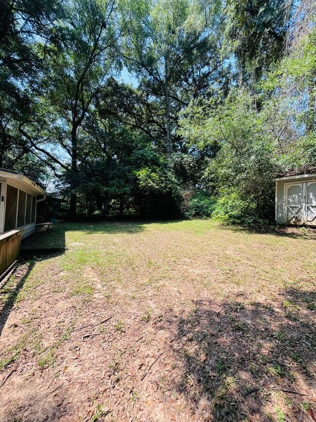 Building Photo - 3 BR/ 2 BA home located in Killearn Acres!