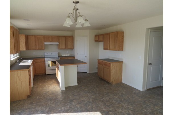 Building Photo - Spacious 3 Bed, 2 1/2 Bath in Berthoud