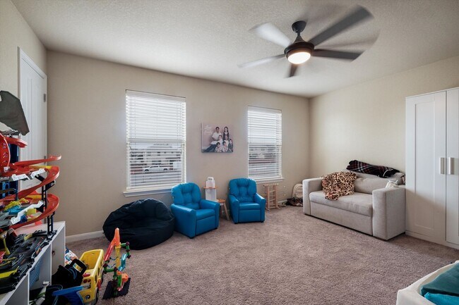 Building Photo - Modern Living Meets Community Charm in This Cibolo Gem