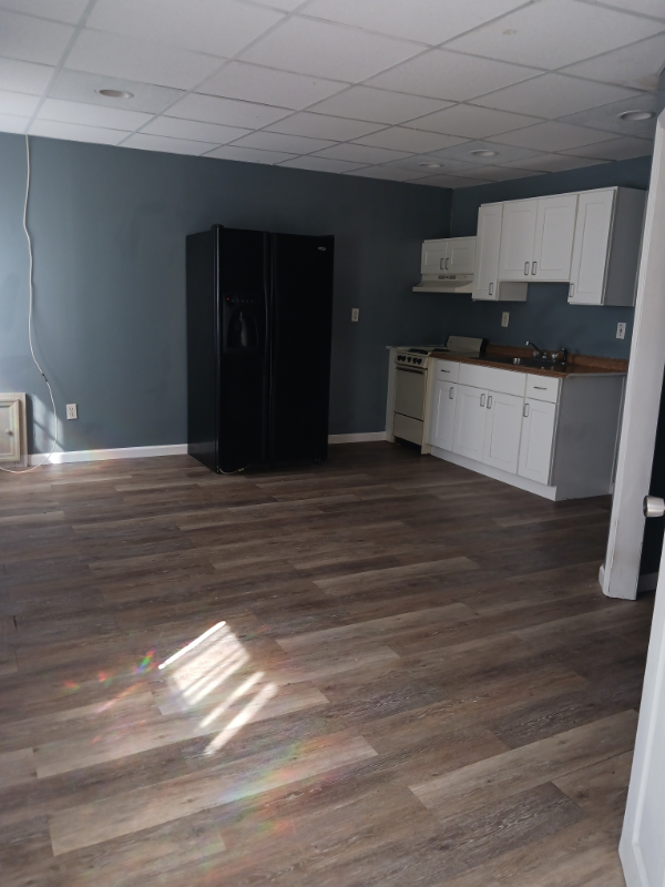 Building Photo - 308 East St