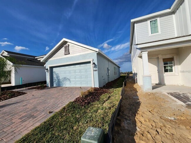 Building Photo - 2713 Runners Cir