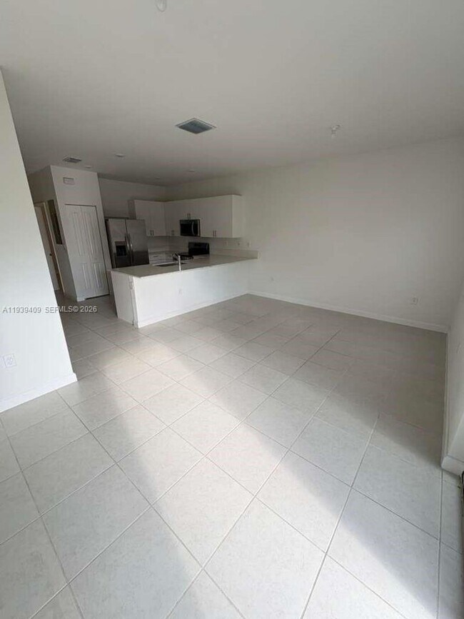 Building Photo - 29240 SW 163rd Ct