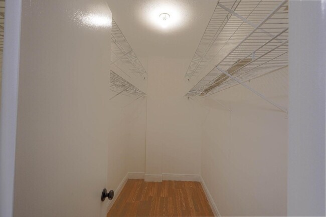 Building Photo - 1075 92nd St