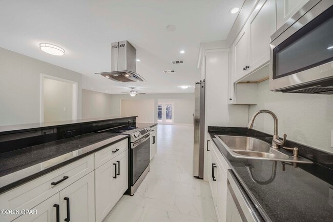 Building Photo - 234 Marlin Cir