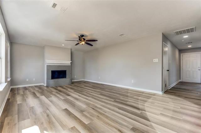 Building Photo - 2222 Wisteria Way