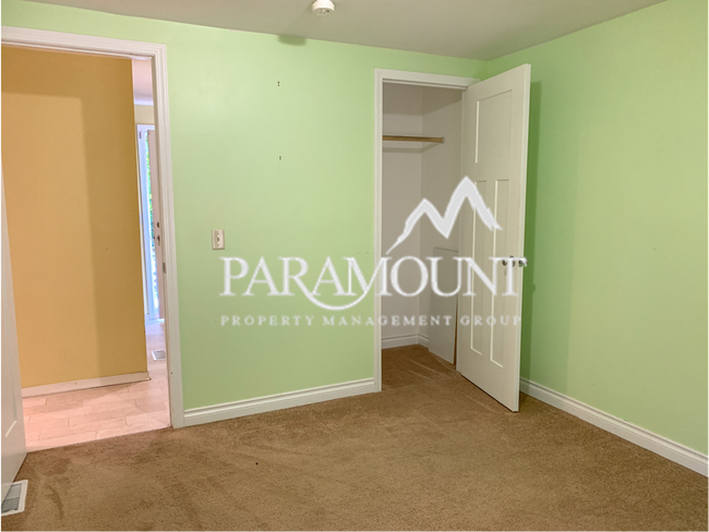 Building Photo - Adorable 2 Bed 1.5 Bath on Rocky Point!