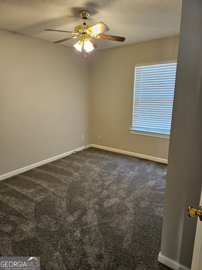 Building Photo - 189 E Lakemont Dr