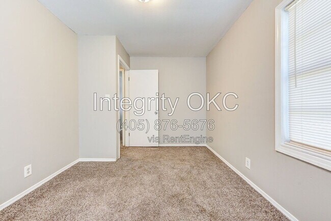 Building Photo - 416 Reed Pl