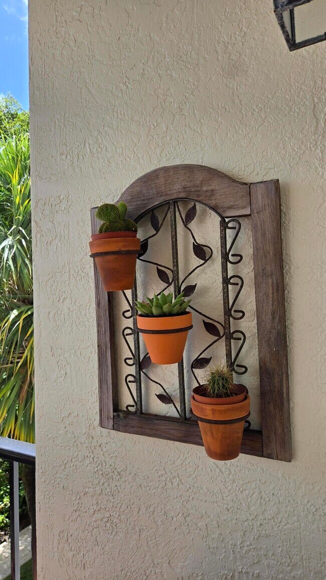 Building Photo - 1309 Tuscany Way