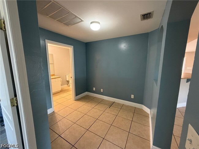 Building Photo - 2325 NW 25th Terrace