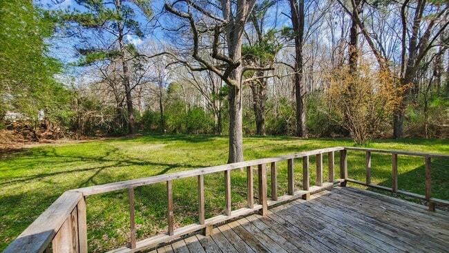 Building Photo - 103 Mimosa Ln