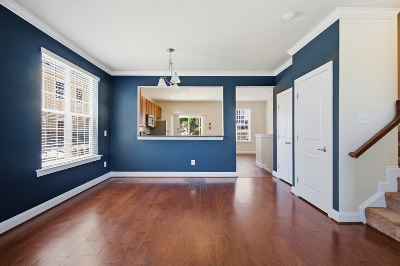 Building Photo - 300 Camillia Pl