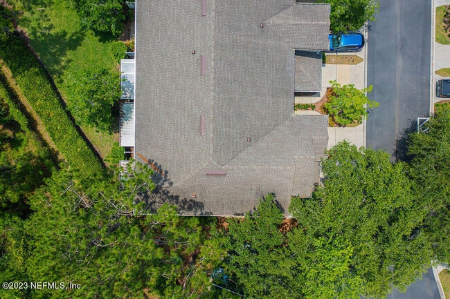 Building Photo - 7990 Baymeadows Cir E