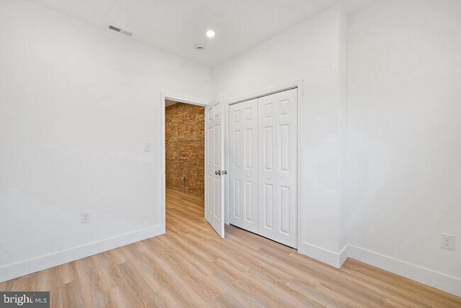 Building Photo - 2024 S 17th St