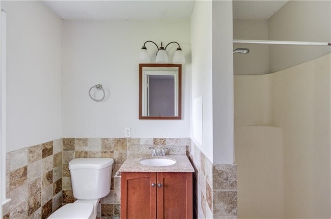 Building Photo - 4647 Candlewyck Way