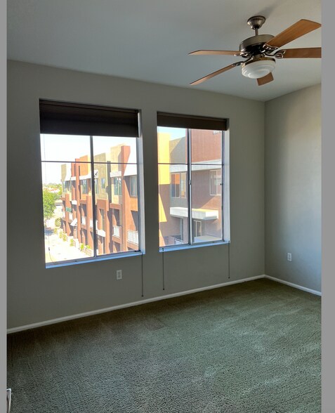 Building Photo - 6605 N 93rd Ave