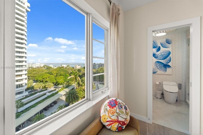 Building Photo - 16 Island Ave