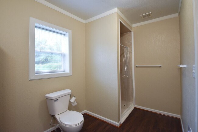 Building Photo - 2149 US-40