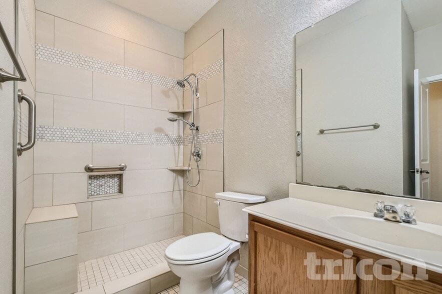 Building Photo - 103 Hollow Tree Dr