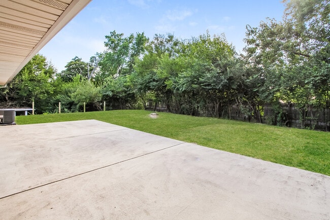 Building Photo - 12121 Cornavin Ct