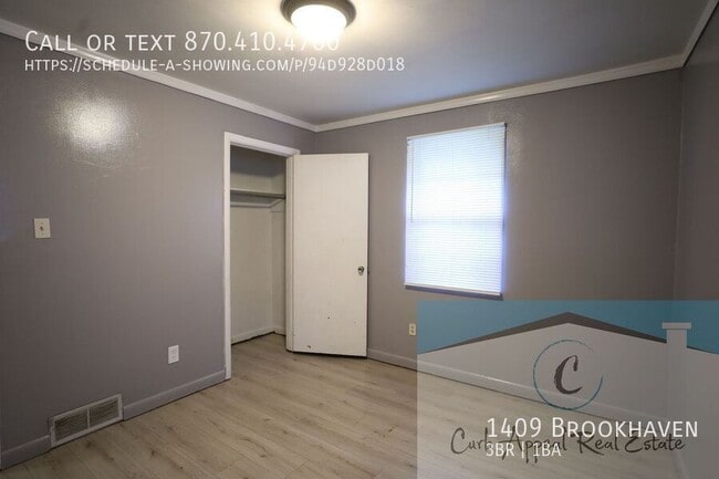 Building Photo - 1409 Brookhaven-