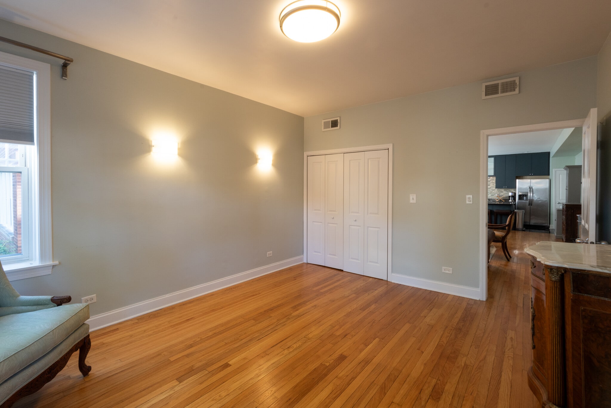 Building Photo - 2844 N Harding Ave