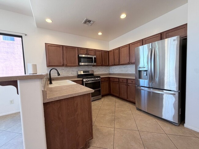 Building Photo - 1024 Horner Dr