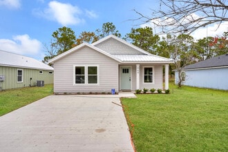 Building Photo - 964 W 9th St