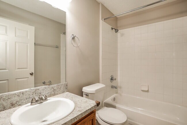 Building Photo - 4268 Hanging Moss Dr