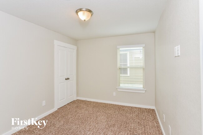 Building Photo - 10518 Rosalina Lp