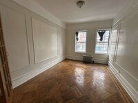 Building Photo - 28-18 41st Ave