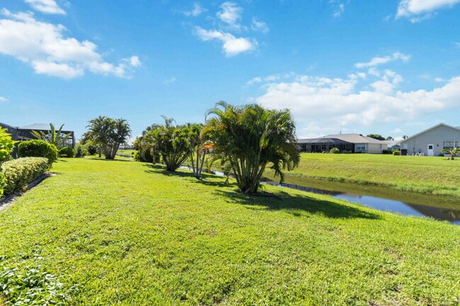 Building Photo - "Fully Furnished 3-Bedroom, pool home in Rotonda West!"