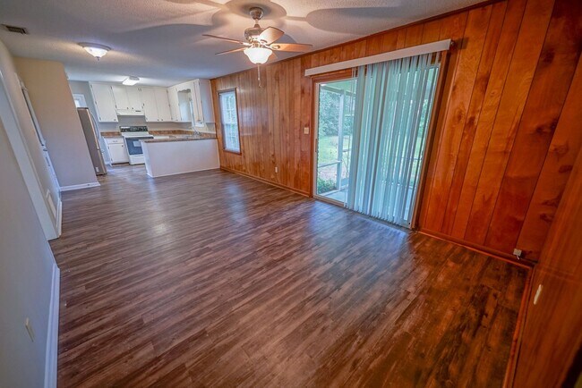 Building Photo - 3/2 Home in Killearn Estates