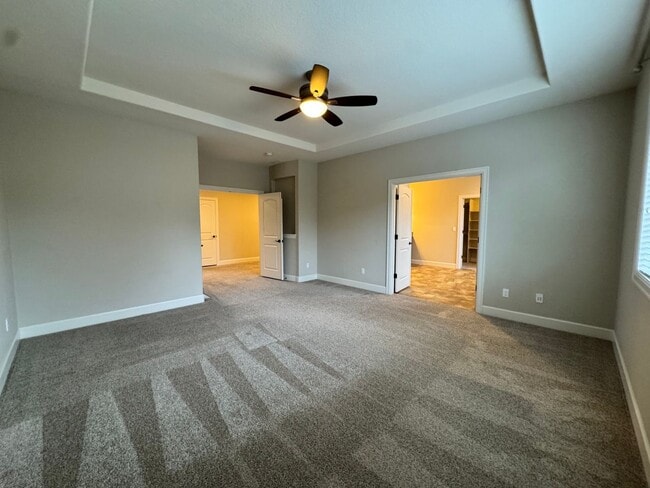 Building Photo - FOR RENT UNFURNISHED: Beautifully maintained 2015 Noyes-built home, 5 bed, 3 bath, 2 car garage w...